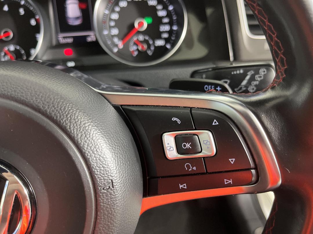 Photo '26' of Volkswagen Golf