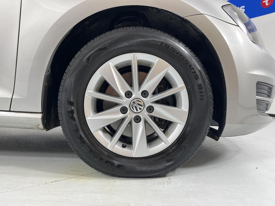 Photo '9' of Volkswagen Golf Photo '9' of Volkswagen Golf