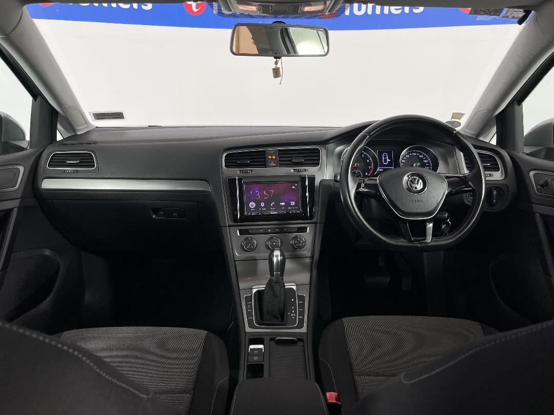 Photo '17' of Volkswagen Golf Photo '17' of Volkswagen Golf