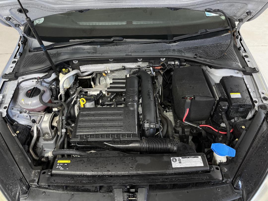 Photo '13' of Volkswagen Golf Photo '13' of Volkswagen Golf