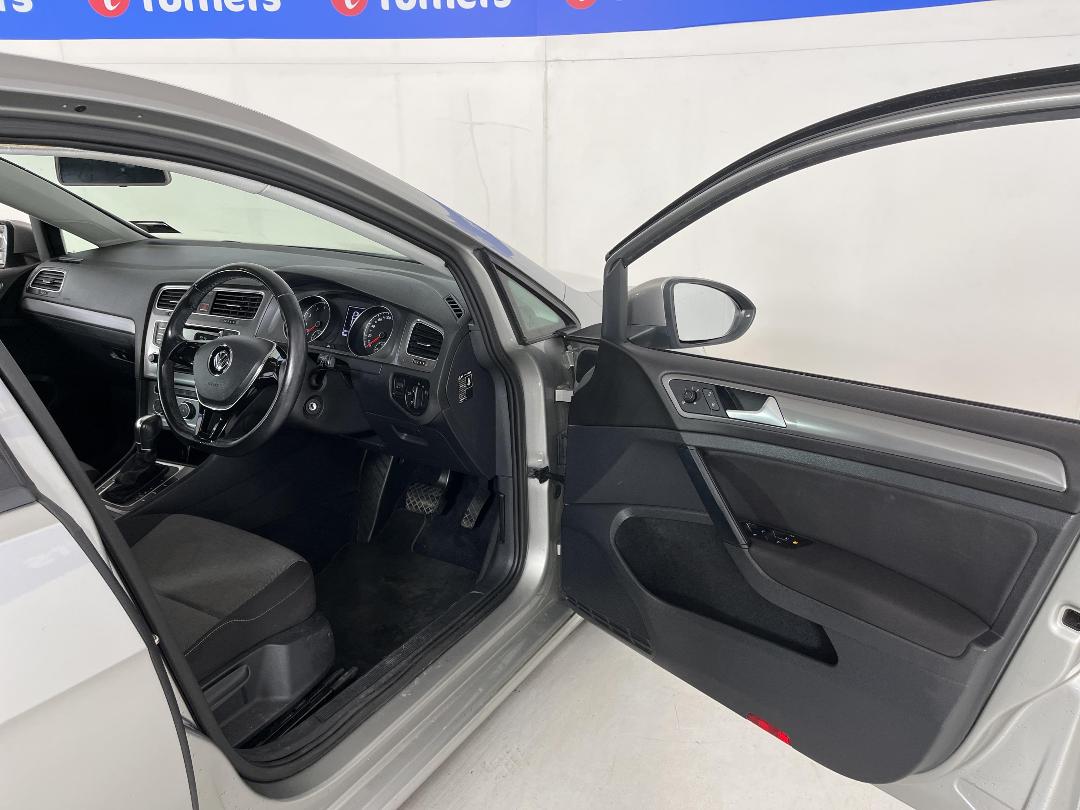 Photo '15' of Volkswagen Golf Photo '15' of Volkswagen Golf