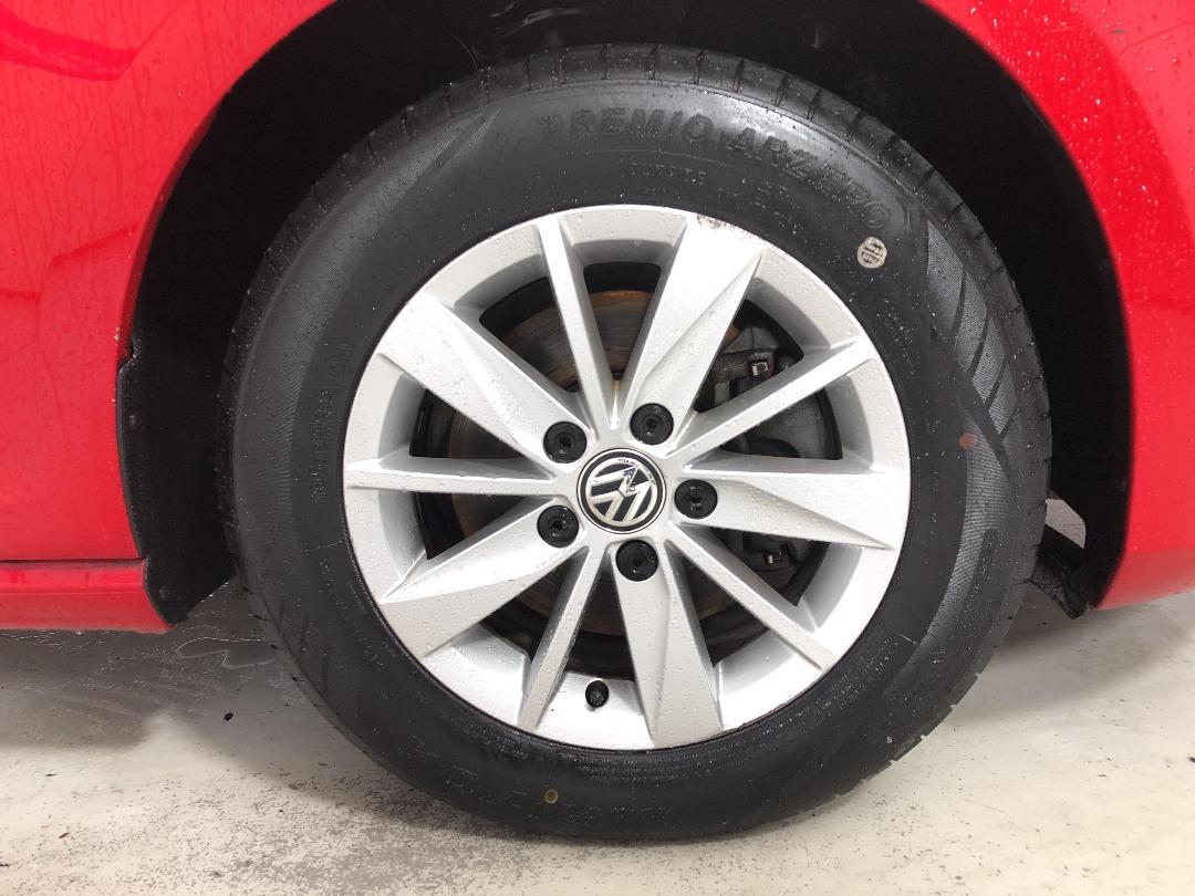 Photo '9' of Volkswagen Golf