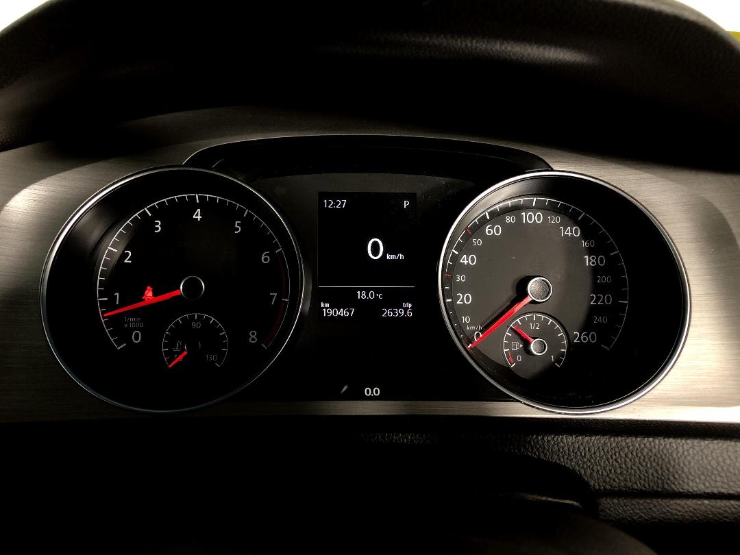 Photo '21' of Volkswagen Golf