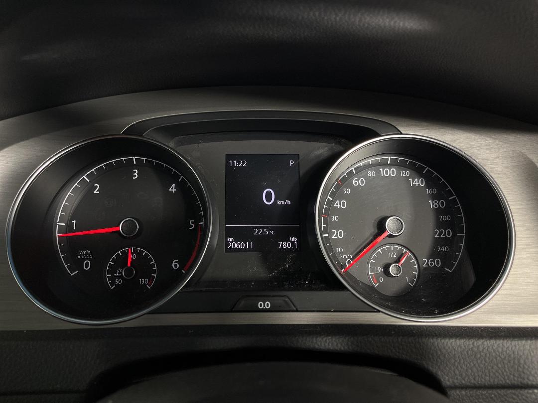 Photo '21' of Volkswagen Golf