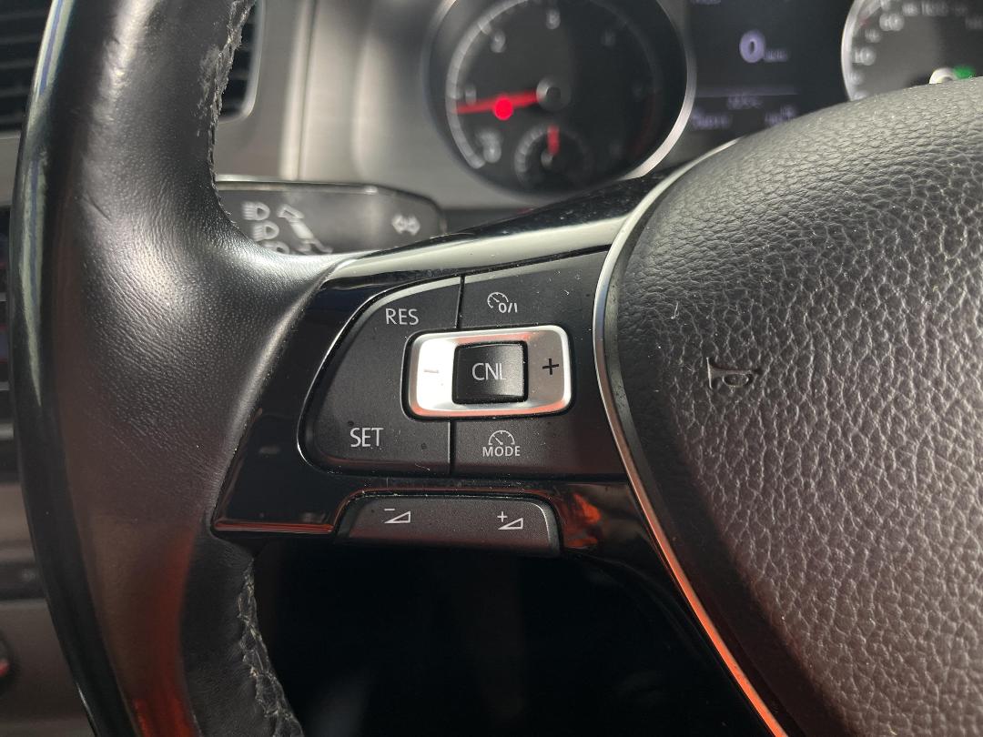 Photo '26' of Volkswagen Golf