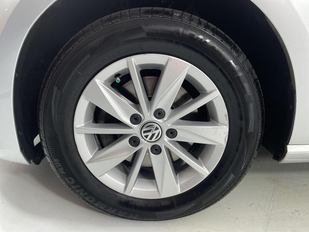 Photo '10' of Volkswagen Golf