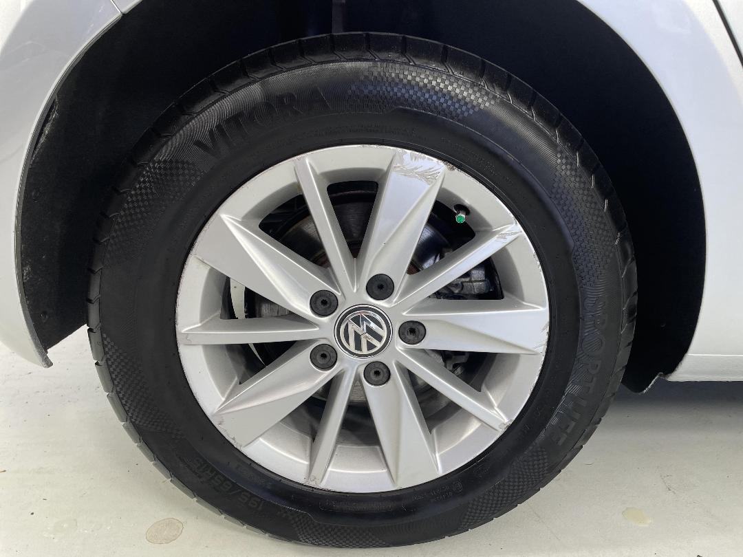 Photo '12' of Volkswagen Golf