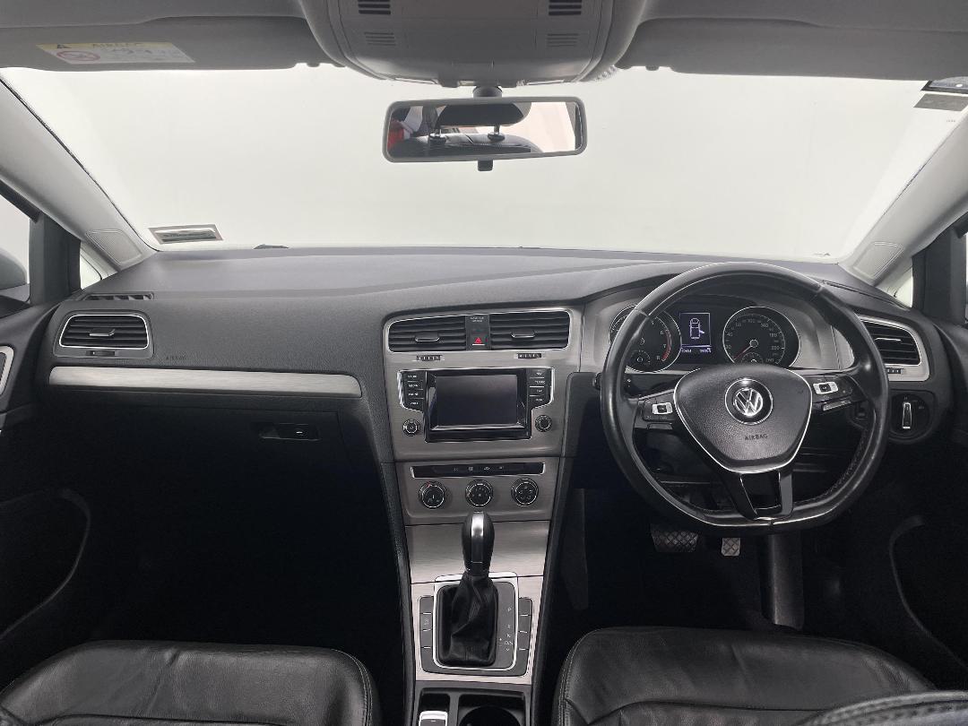 Photo '17' of Volkswagen Golf