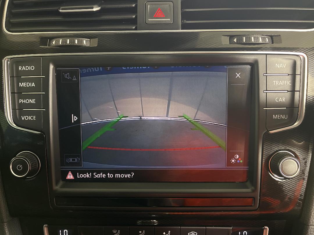 Photo '23' of Volkswagen Golf