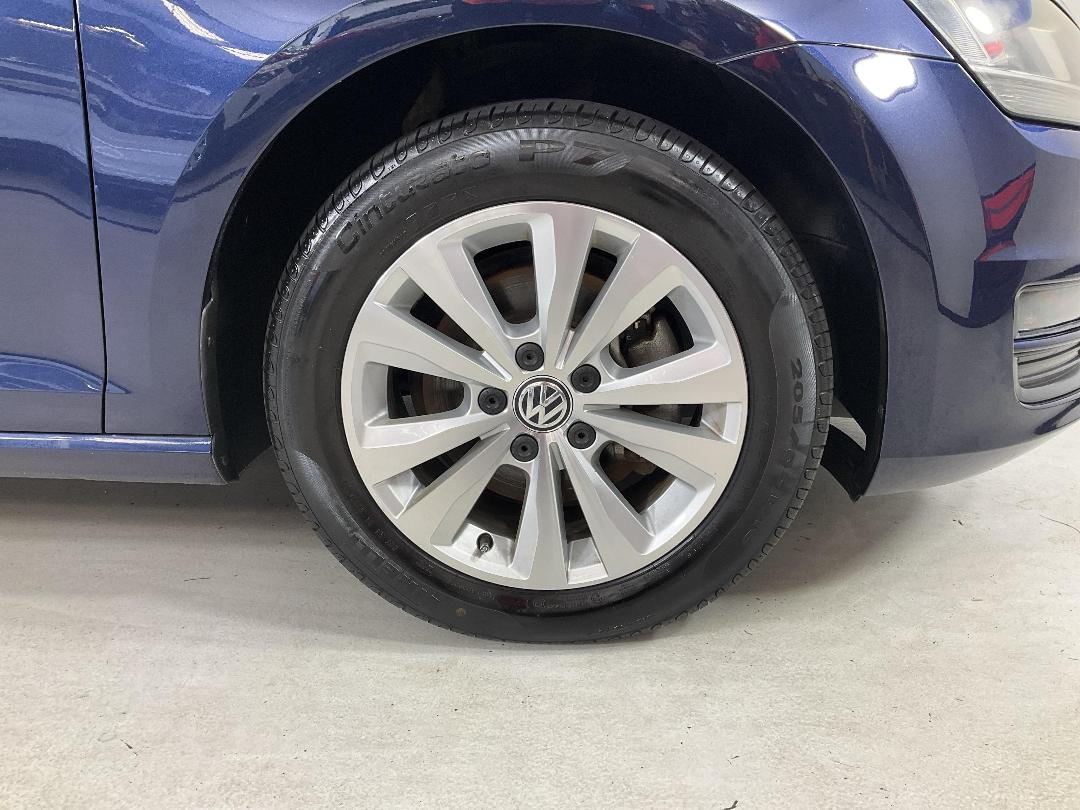 Photo '9' of Volkswagen Golf