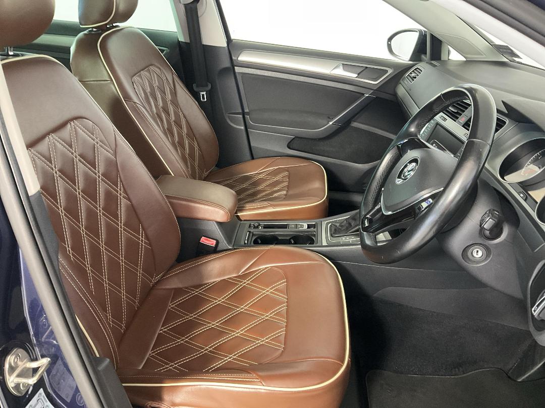 Photo '16' of Volkswagen Golf