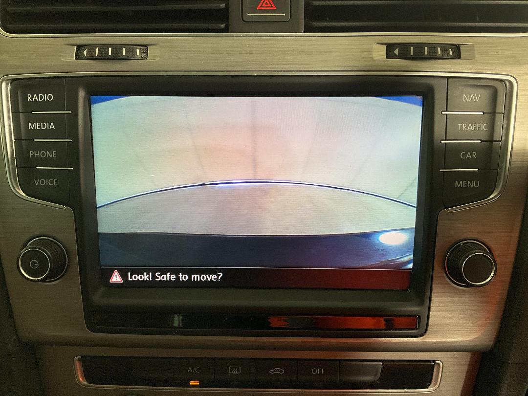 Photo '23' of Volkswagen Golf