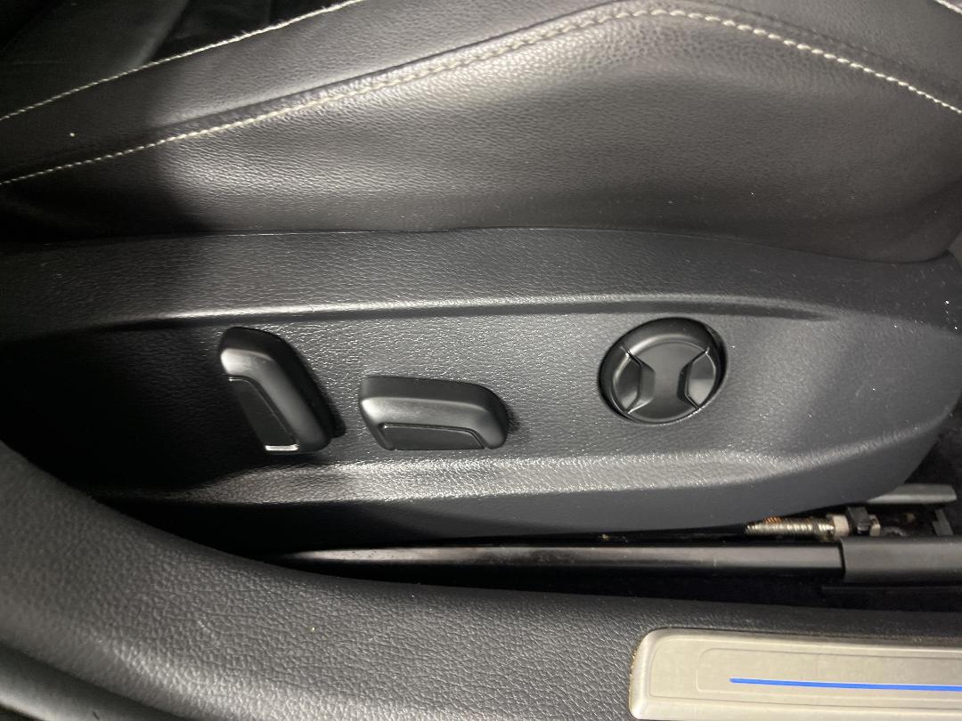 Photo '29' of Volkswagen Golf Photo '29' of Volkswagen Golf