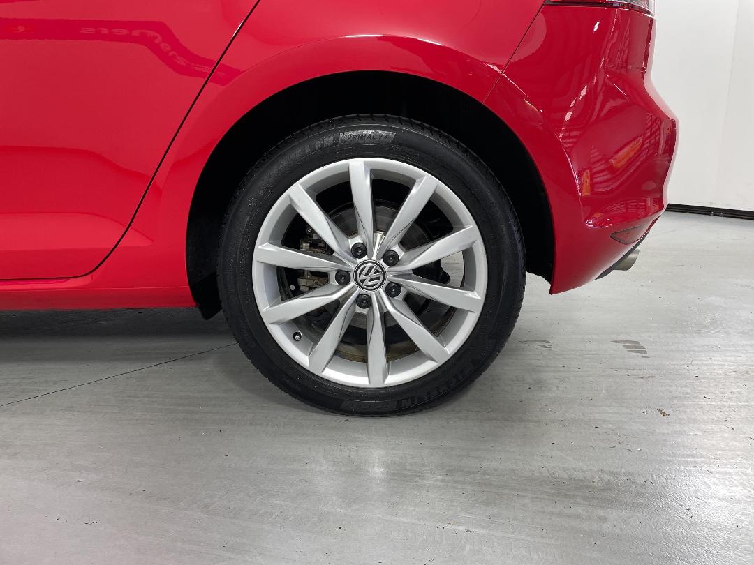 Photo '11' of Volkswagen Golf Photo '11' of Volkswagen Golf