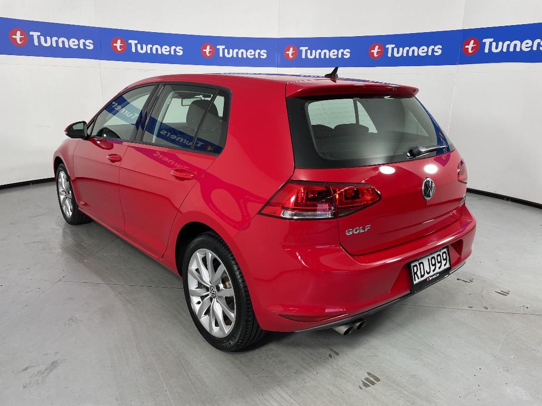 Photo '5' of Volkswagen Golf Photo '5' of Volkswagen Golf