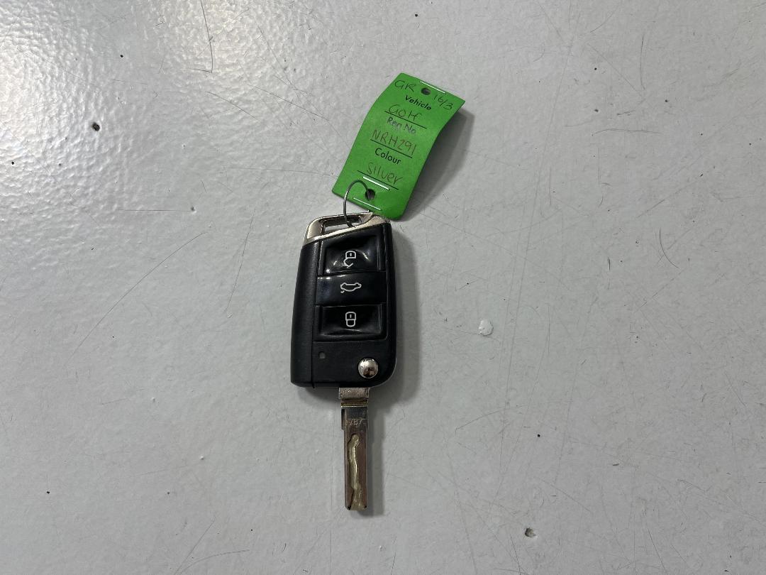 Photo '22' of Volkswagen Golf Photo '22' of Volkswagen Golf