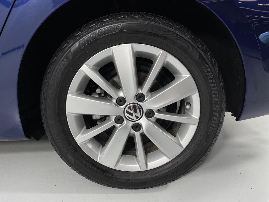 Photo '11' of Volkswagen Jetta Photo '11' of Volkswagen Jetta