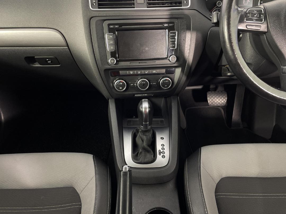 Photo '18' of Volkswagen Jetta Photo '18' of Volkswagen Jetta