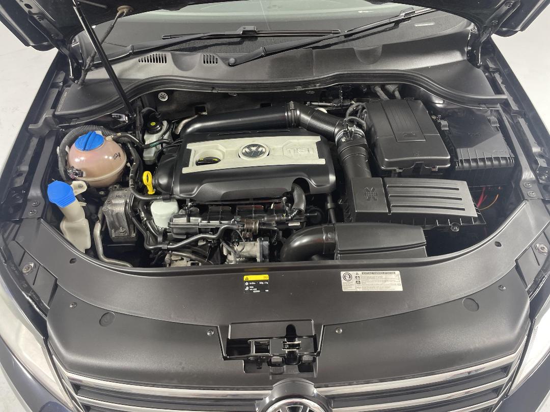 Photo '13' of Volkswagen Passat