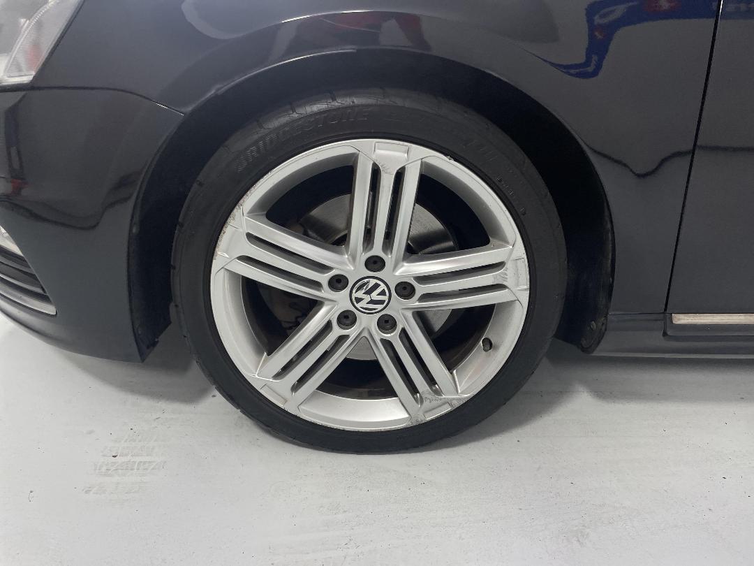 Photo '10' of Volkswagen Passat