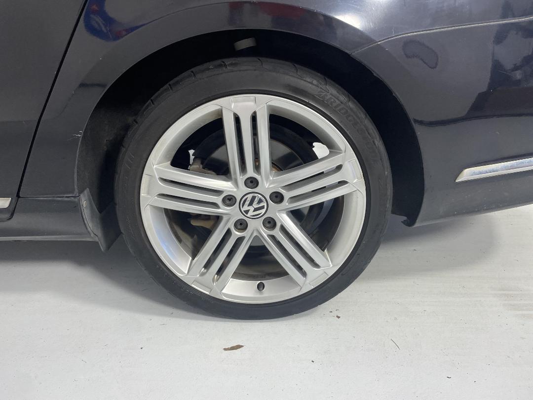 Photo '11' of Volkswagen Passat