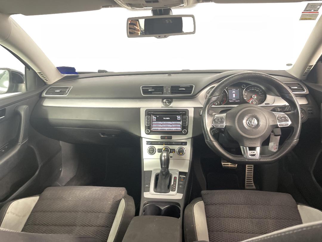 Photo '17' of Volkswagen Passat