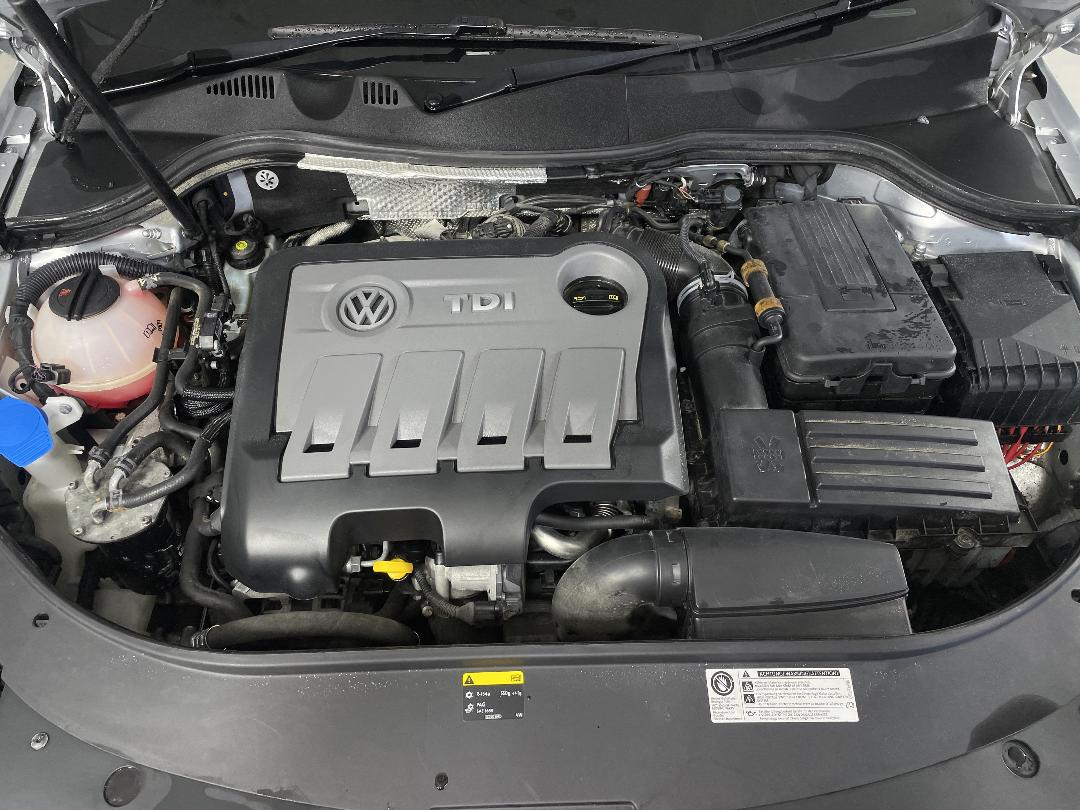 Photo '13' of Volkswagen Passat