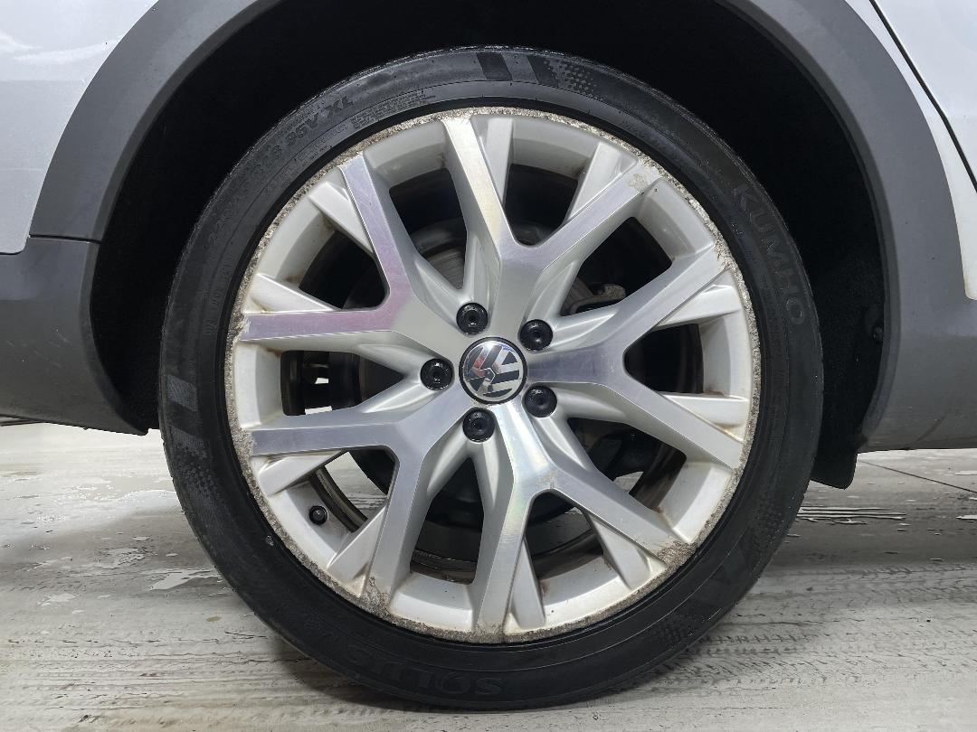 Photo '12' of Volkswagen Passat