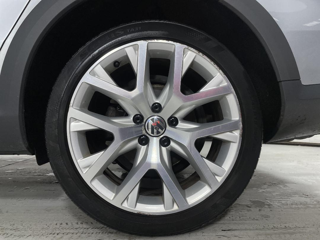 Photo '11' of Volkswagen Passat