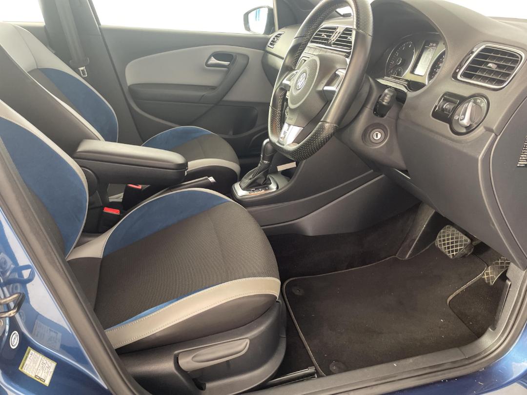 Photo '16' of Volkswagen Polo Photo '16' of Volkswagen Polo