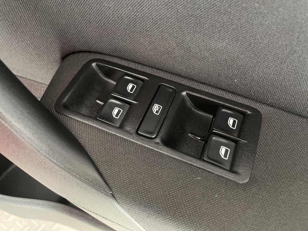 Photo '23' of Volkswagen Polo Photo '23' of Volkswagen Polo