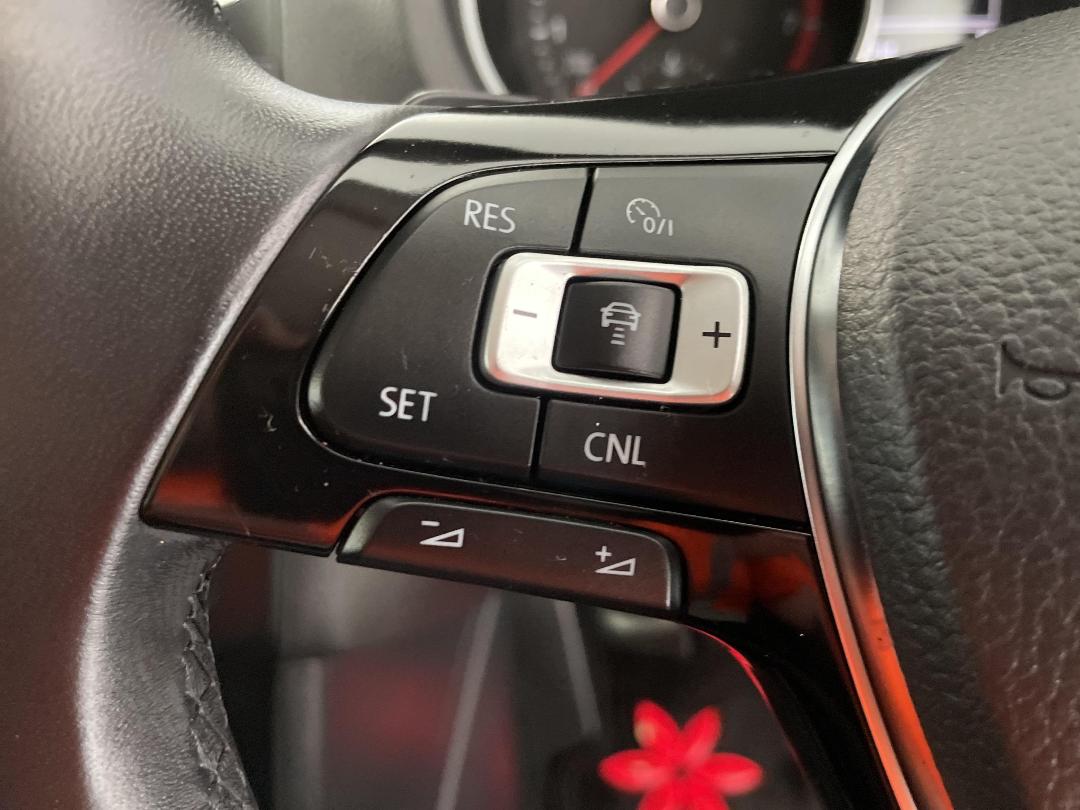 Photo '26' of Volkswagen Polo Photo '26' of Volkswagen Polo