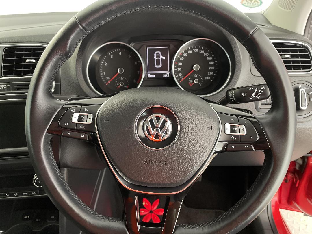 Photo '27' of Volkswagen Polo Photo '27' of Volkswagen Polo