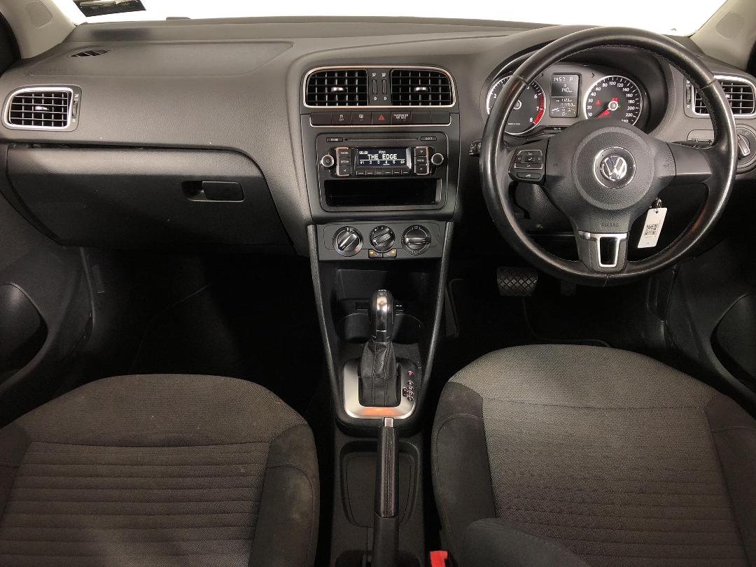 Photo '17' of Volkswagen Polo Photo '17' of Volkswagen Polo