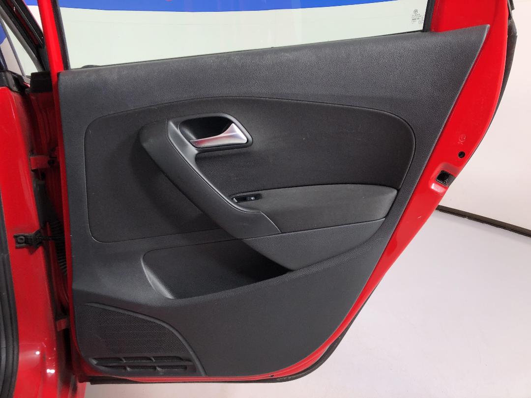 Photo '19' of Volkswagen Polo Photo '19' of Volkswagen Polo