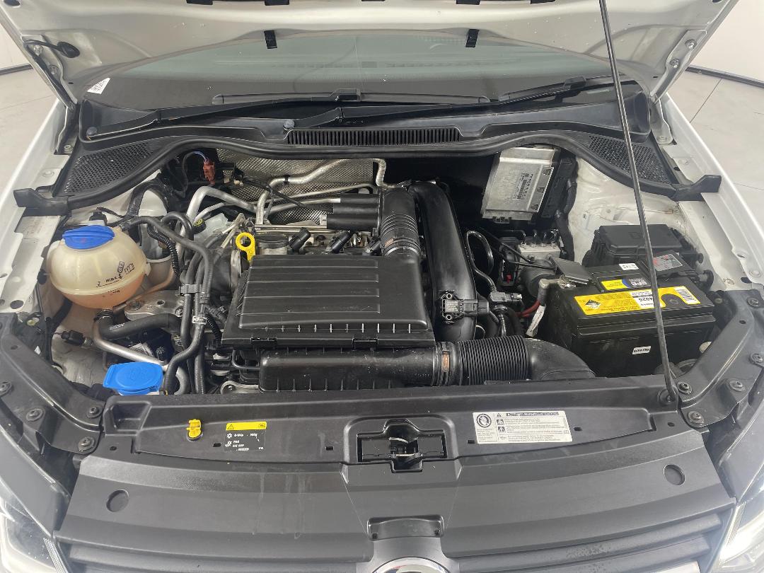 Photo '13' of Volkswagen Polo