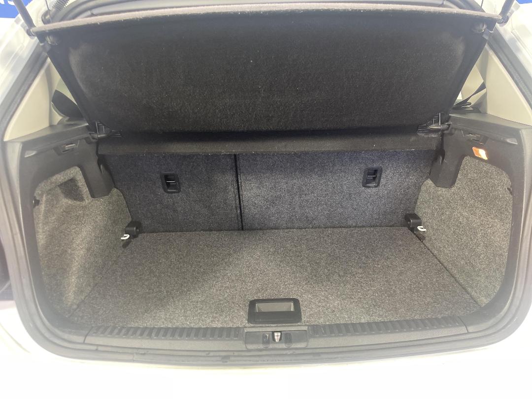 Photo '14' of Volkswagen Polo