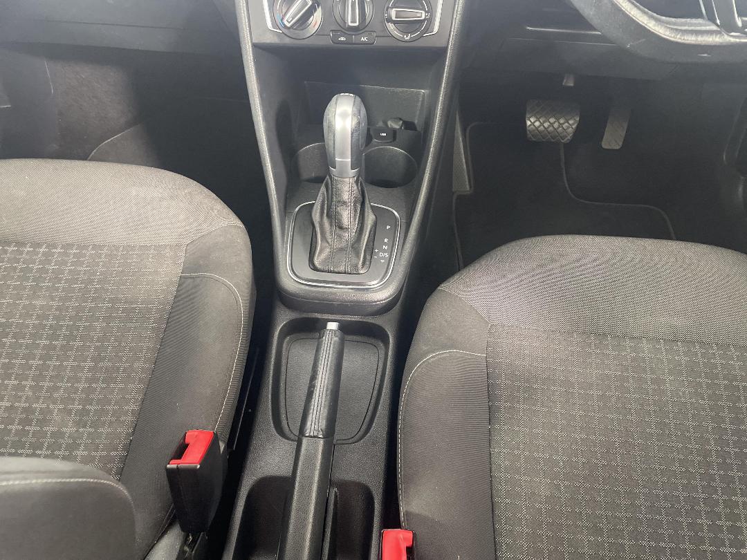 Photo '18' of Volkswagen Polo