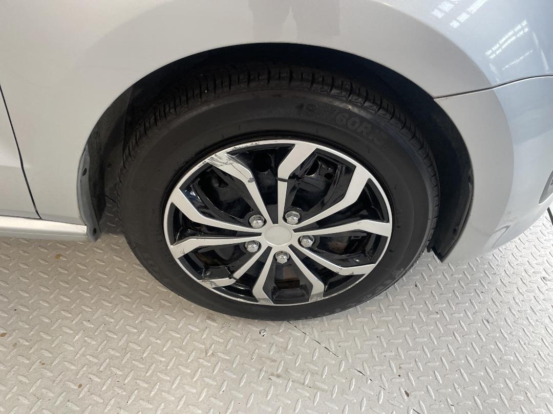 Photo '9' of Volkswagen Polo Photo '9' of Volkswagen Polo