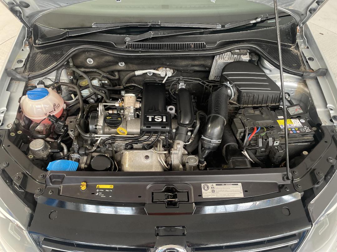 Photo '13' of Volkswagen Polo Photo '13' of Volkswagen Polo