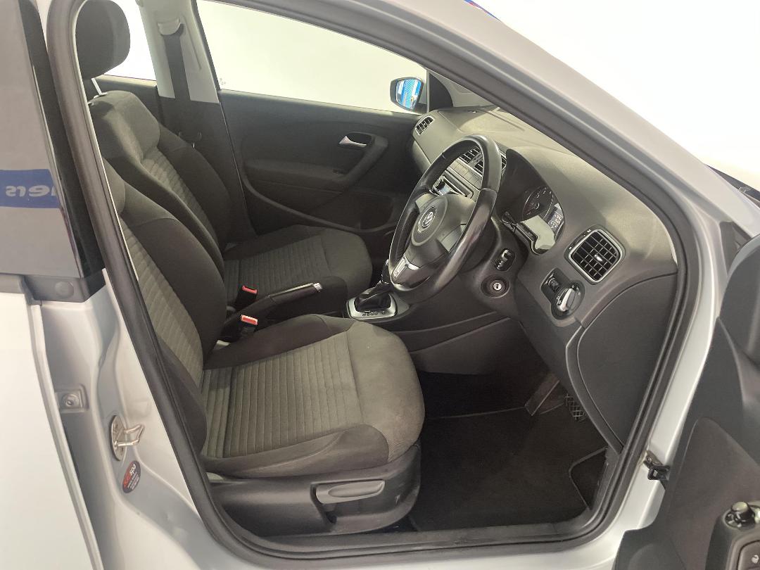 Photo '16' of Volkswagen Polo Photo '16' of Volkswagen Polo