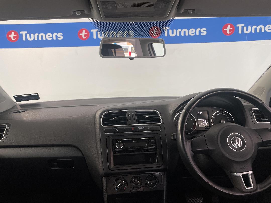 Photo '17' of Volkswagen Polo Photo '17' of Volkswagen Polo