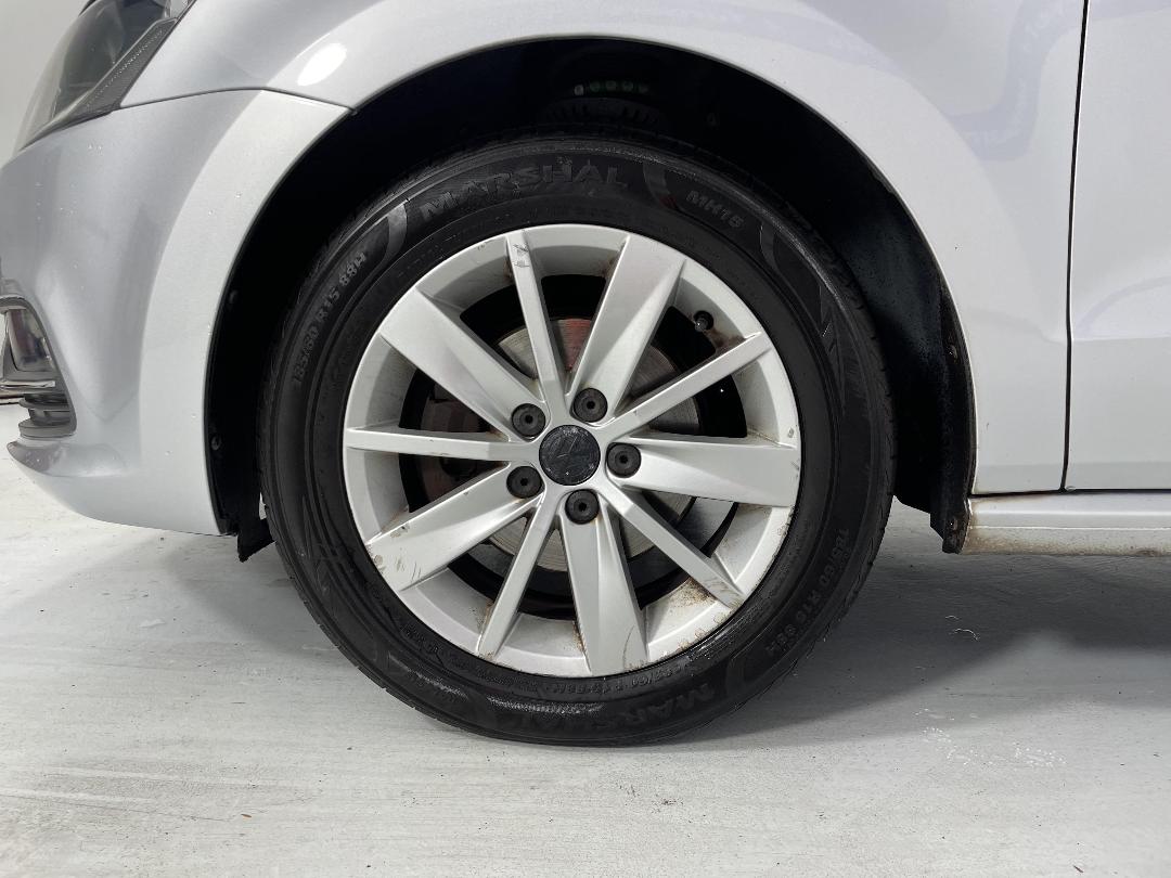 Photo '10' of Volkswagen Polo