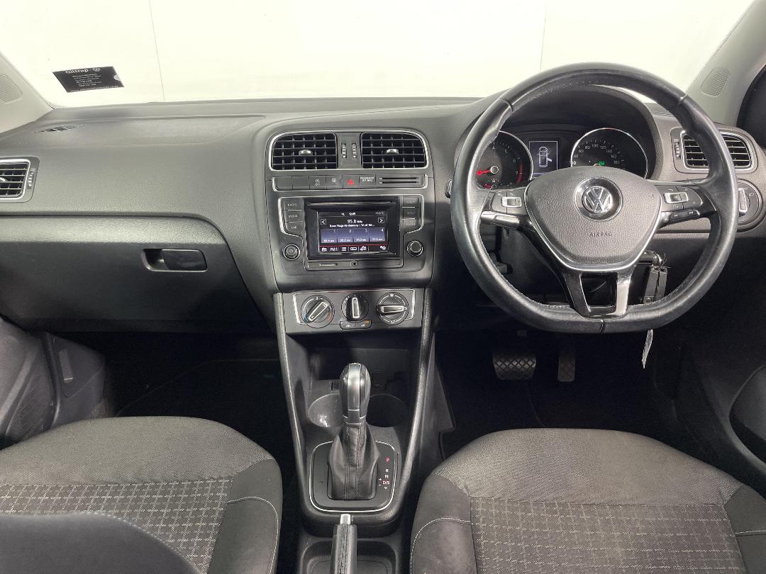 Photo '18' of Volkswagen Polo