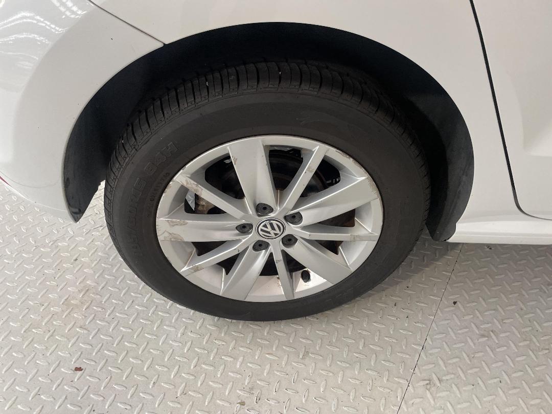 Photo '12' of Volkswagen Polo