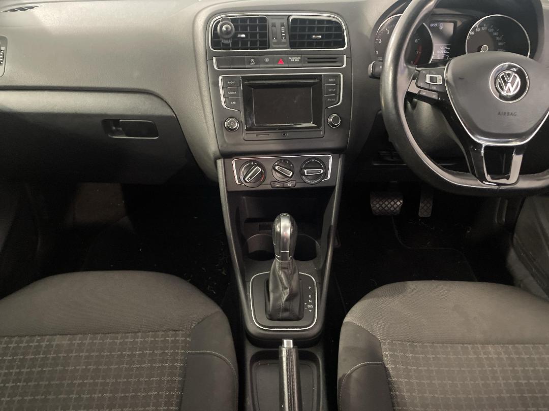 Photo '18' of Volkswagen Polo