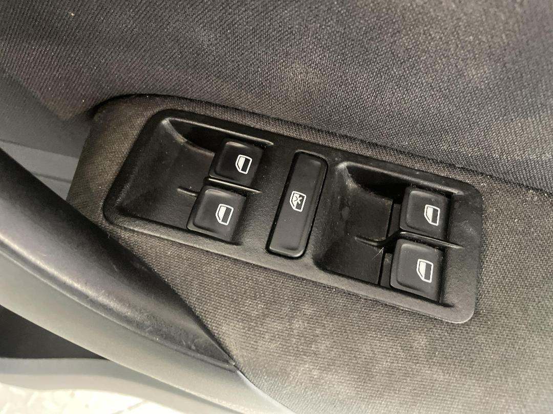 Photo '23' of Volkswagen Polo