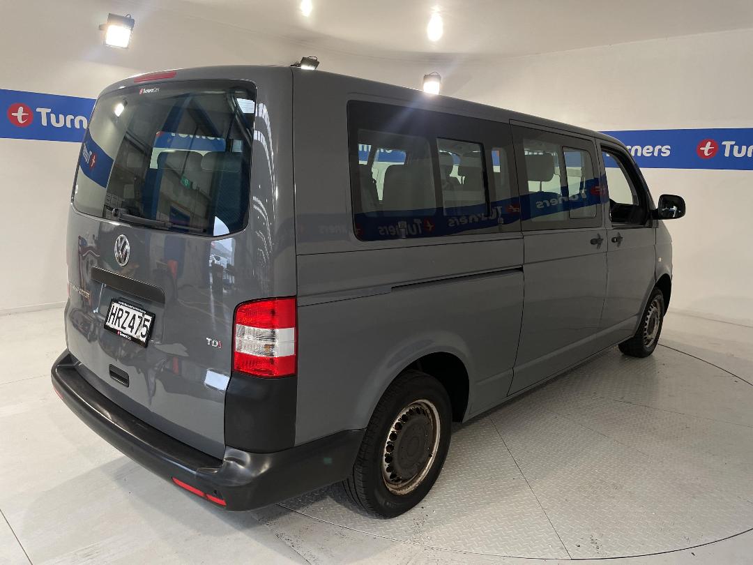 Photo '7' of Volkswagen T5