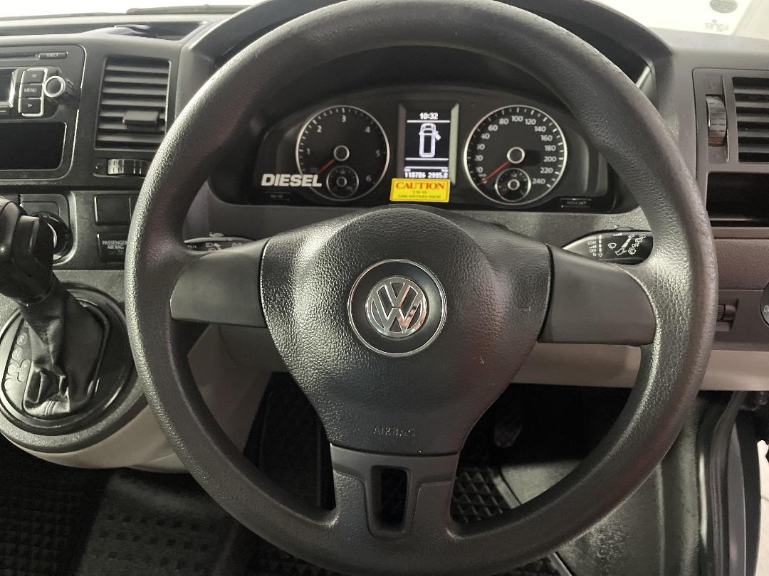 Photo '24' of Volkswagen T5