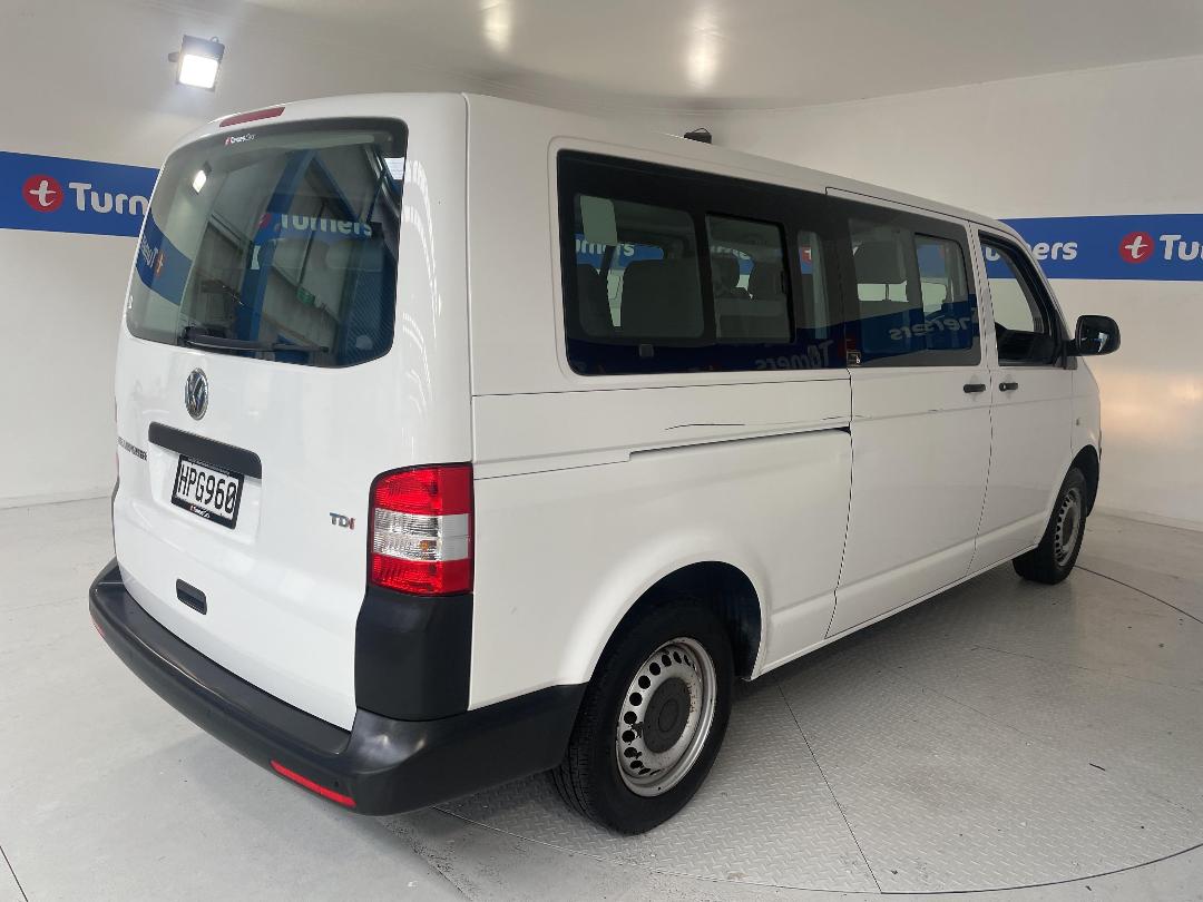 Photo '7' of Volkswagen T5